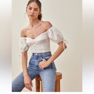 REFORMATION Skylark Top White Eyelet Off the Shoulder Size 6